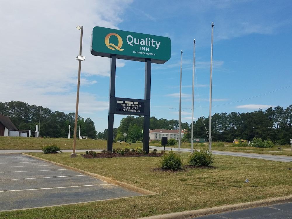 אמפוריה Quality Inn מראה חיצוני תמונה