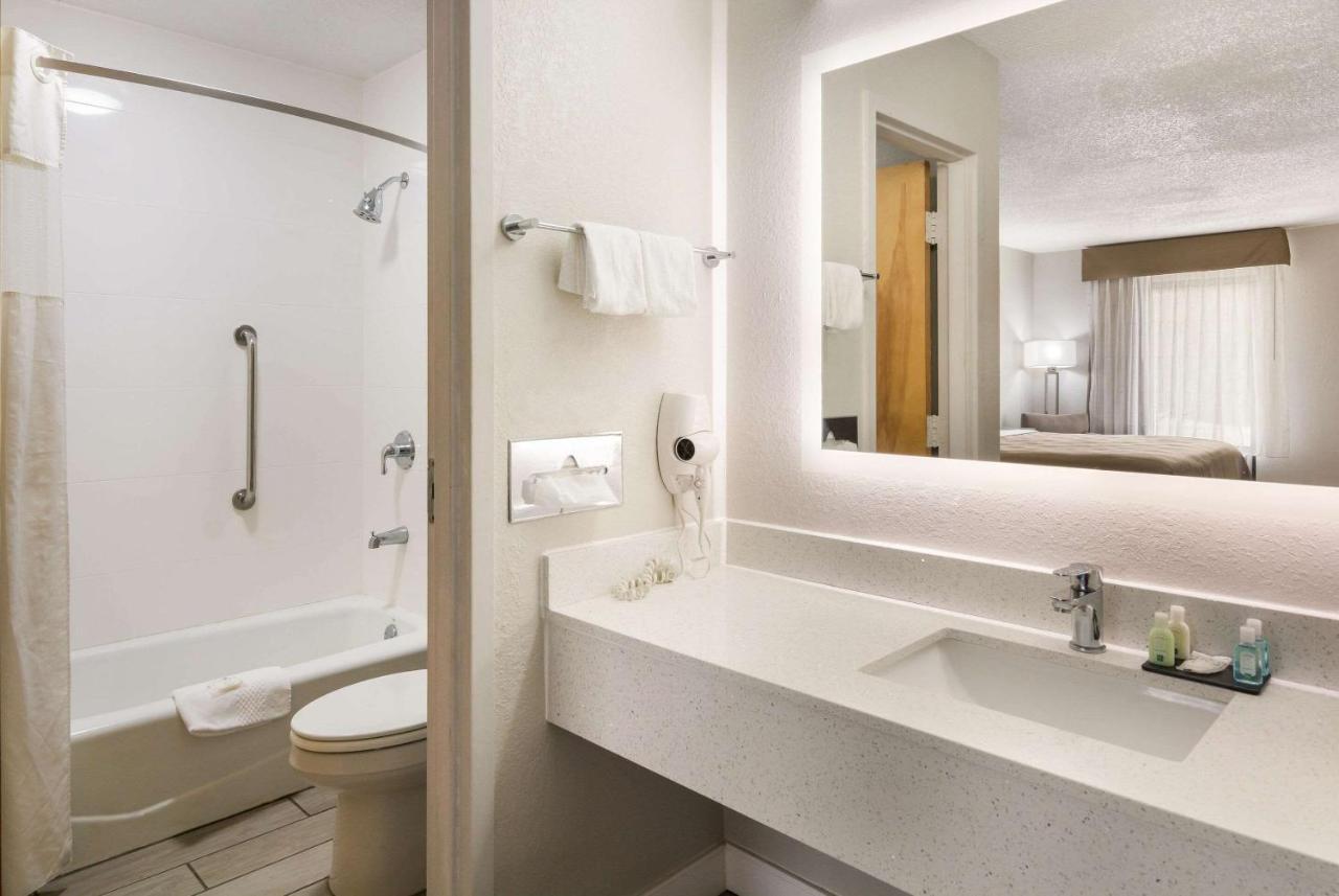 אמפוריה Quality Inn מראה חיצוני תמונה